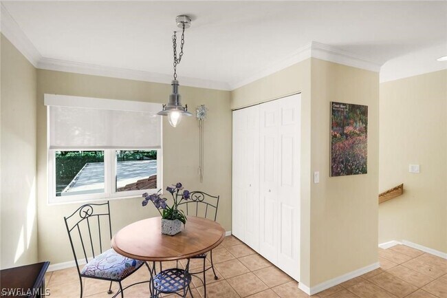 Foto del edificio - 5070 Cedar Springs Dr