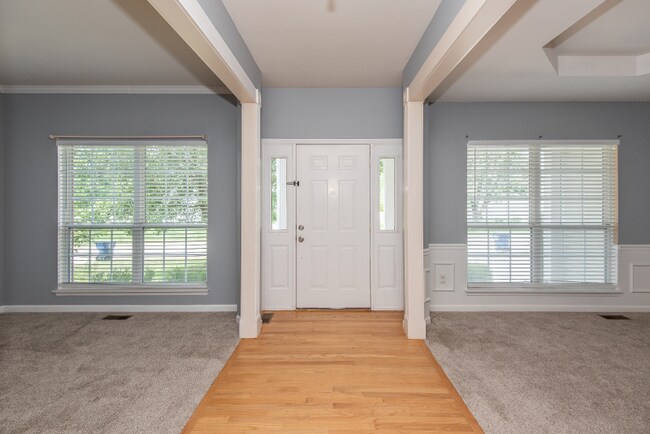Building Photo - 1384 Briar Creek Dr