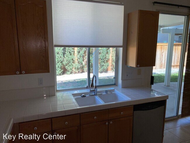 Foto del edificio - 4 br, 2.5 bath House - 9464 Windy Point Pl