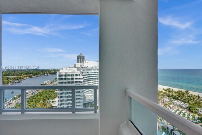 Foto del edificio - 4401 Collins Ave