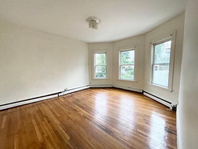 Foto del edificio - 61 Hillside St