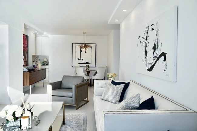 Building Photo - 377 Rector Pl