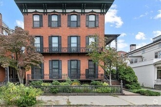 Building Photo - 7 Wooster Pl
