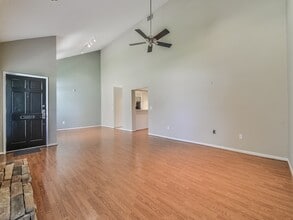 Building Photo - 9406 Bassoon Dr