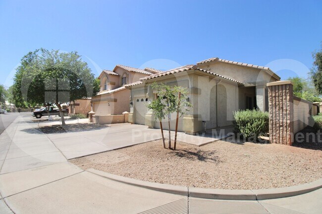Foto del edificio - 10504 W Coronado Rd