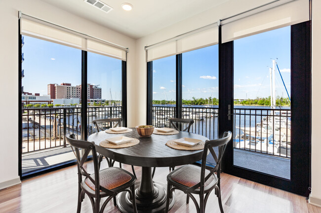 El muelle 33 Luxury Apartments en Wilmington, Carolina del Norte, interior - Pier 33 Apartments