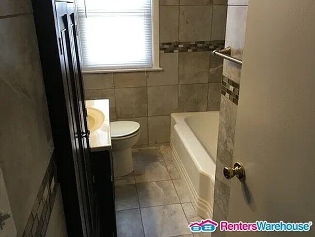 Foto del edificio - Single Family House for rent, Available NOW