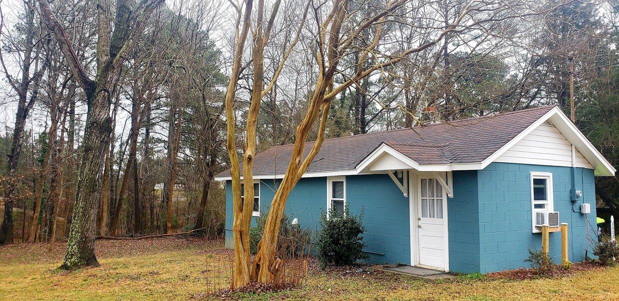 Primary Photo - 3523 Tryon Rd
