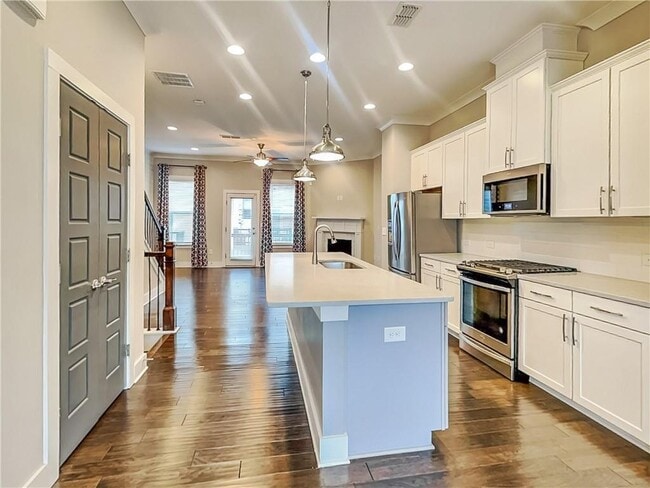 Foto del edificio - 2038 Rockledge Rd NE