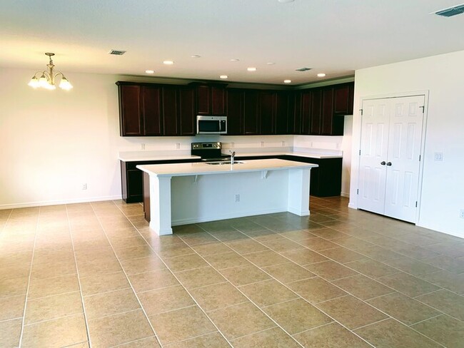 Building Photo - Williams Preserve-Brand New Home-611 Samue...