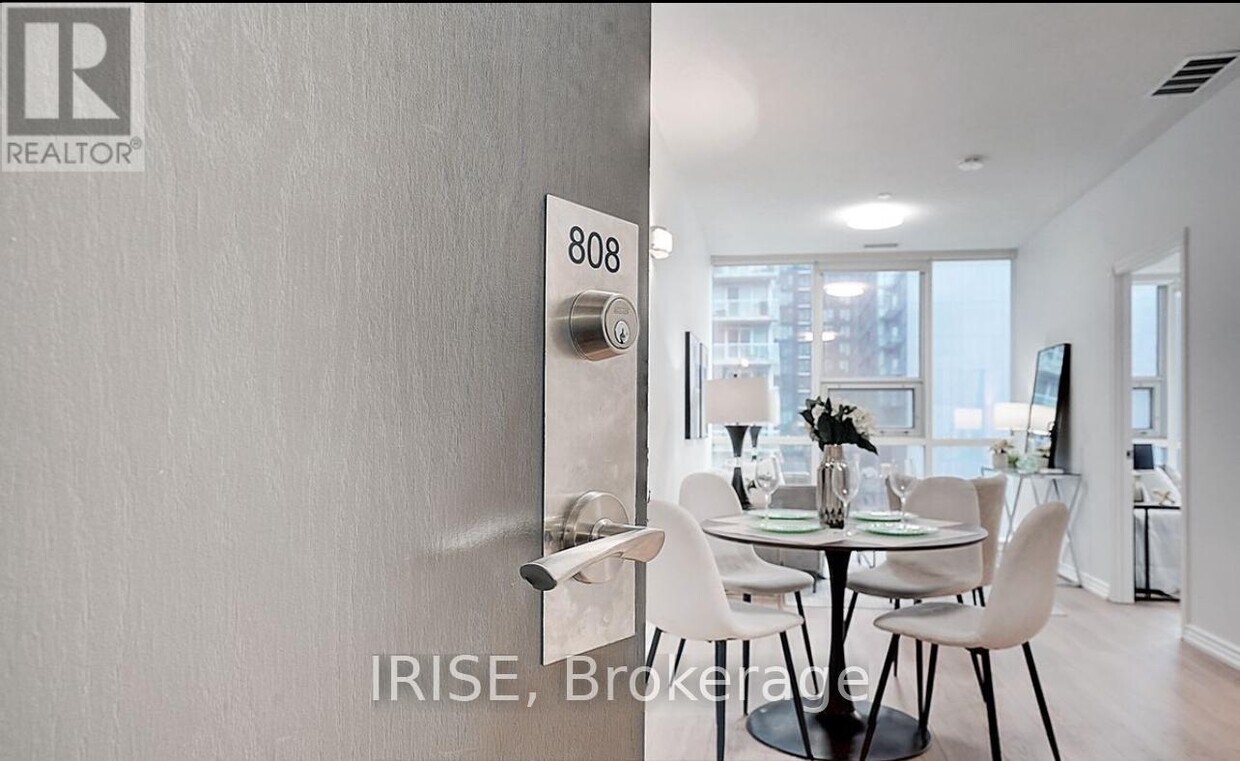 Photo principale - 393-393 King St W