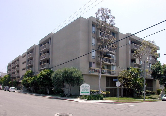 Hollywood Regis Condominiums