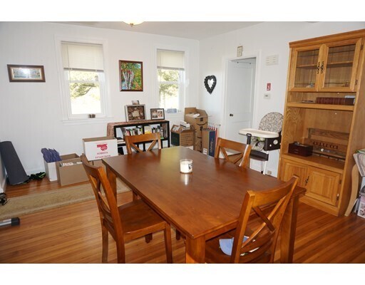 Foto del edificio - 89 Pleasant St S