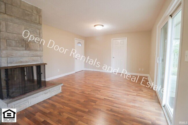 Foto del edificio - 3772 Bruneal St
