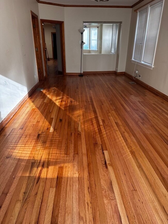 Foto del edificio - 3441 N Ridgeway Ave