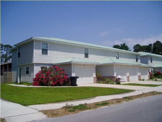 Building Photo - 104 Church Ave SE