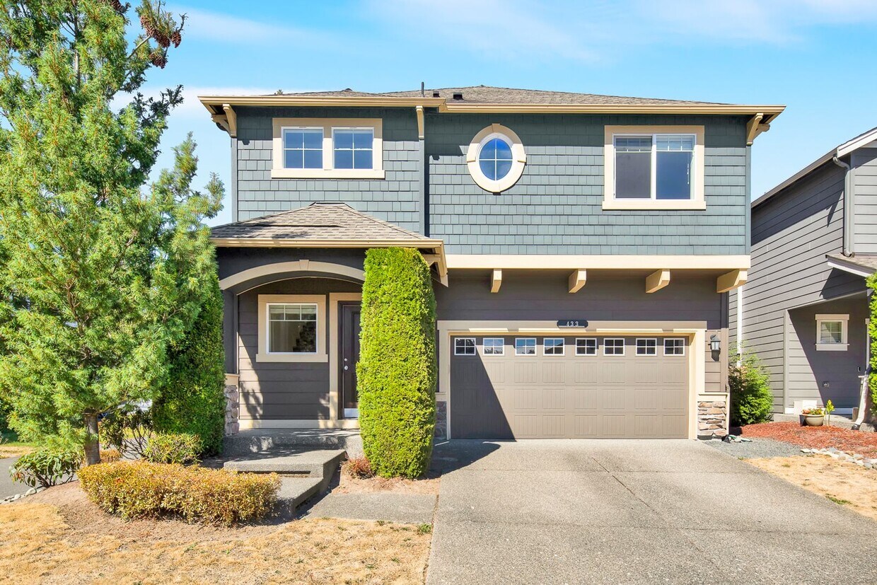 Primary Photo - 4 Bedroom Lynnwood - Gorgeous Home
