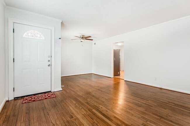 Foto del edificio - Updated 3 Bedroom, 1 Bath Home in Casa View