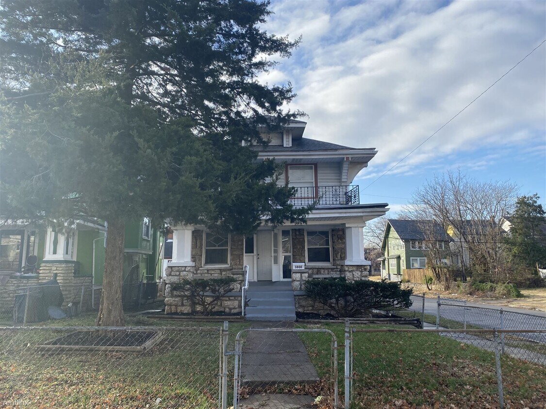 Primary Photo - 3800 Bellefontaine Ave