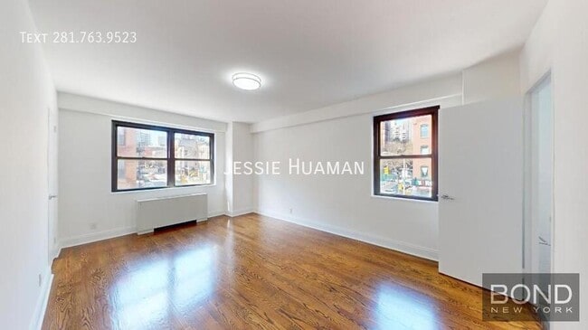 Building Photo - 401 E 88th St