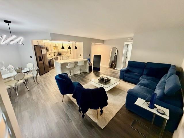 Foto del edificio - 5800 Camino Del Sol