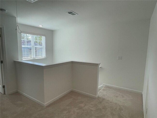 Building Photo - 161 Peregrine Point