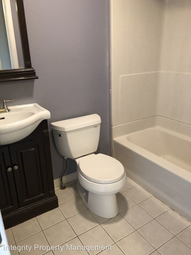Foto del edificio - 3 br, 1 bath House - 64 Rinaldi Blvd