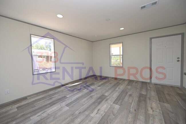 Foto del edificio - 214 Kathryn Ln