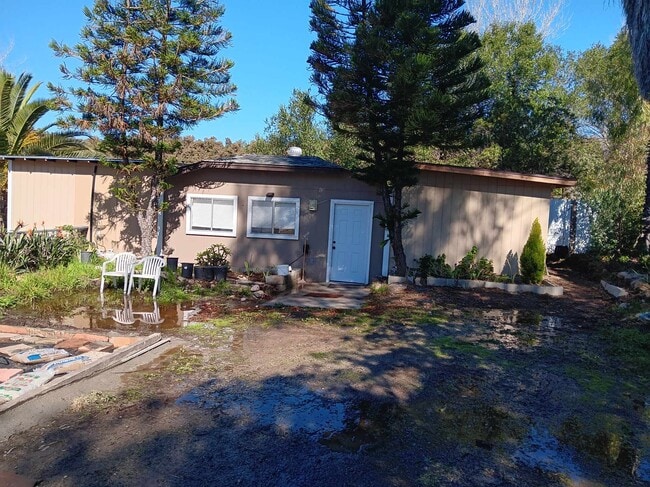 Building Photo - 30015 Ridge Creek Rd
