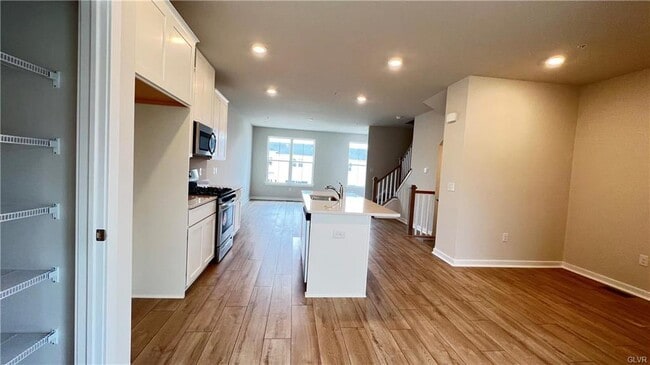 Building Photo - 4904 Brookside Ct
