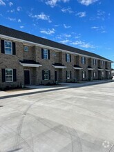 Building Photo - 205 E Broad St