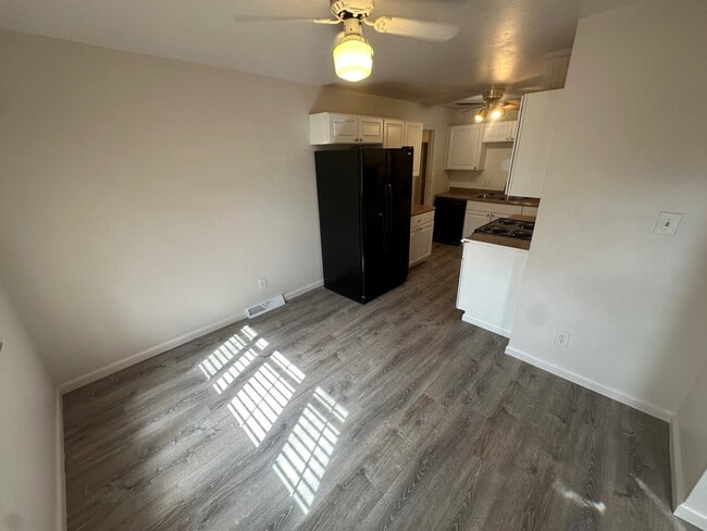 Foto del edificio - 4638 Swadley St