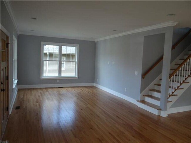 Foto del edificio - Fully Renovated East Nashville Bungalow