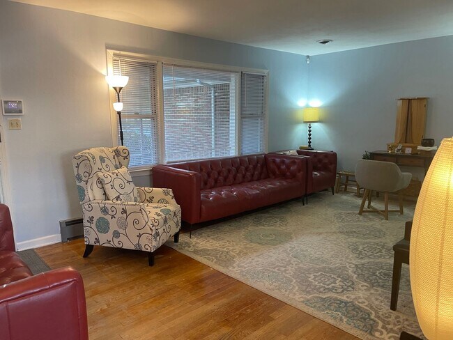 Foto del edificio - Brick Ranch in Lake Terrace