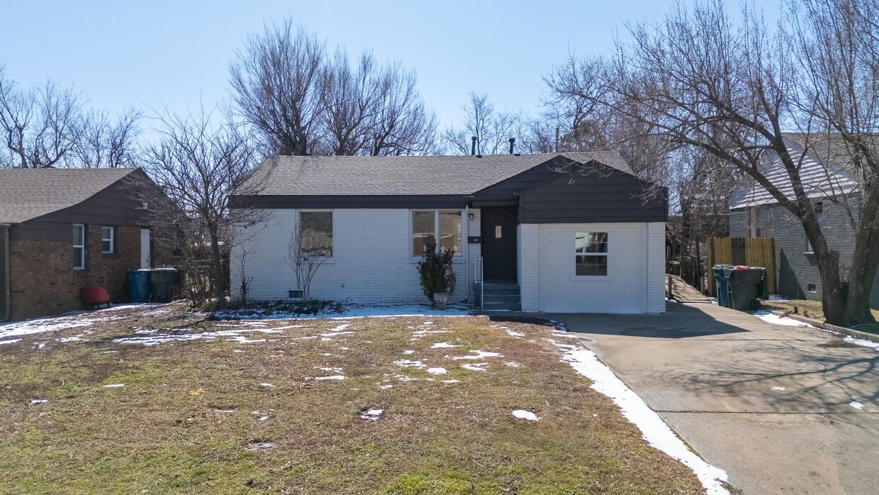 Primary Photo - 3 Bedroom Rent to Own Home Available!