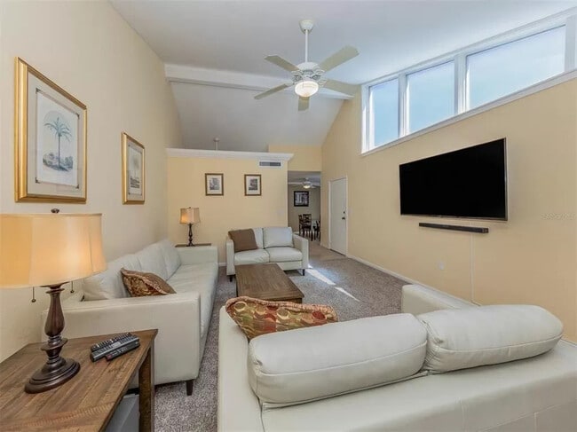 Building Photo - 1585 Tarpon Center Dr