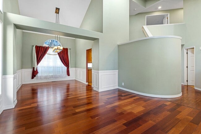 Building Photo - Coveted home located in Winslow Place at K...