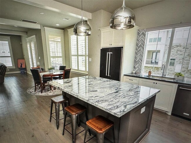 Building Photo - 1307 Upland Retreat Dr
