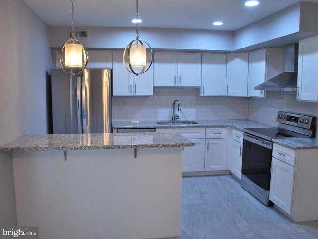 Foto del edificio - 3408 Stafford Pl