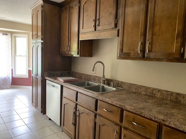 Building Photo - $300 OFF FIRST MONTHS RENT!  COMING SOON 8...
