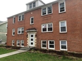 Primary Photo - 931 E Dayton St