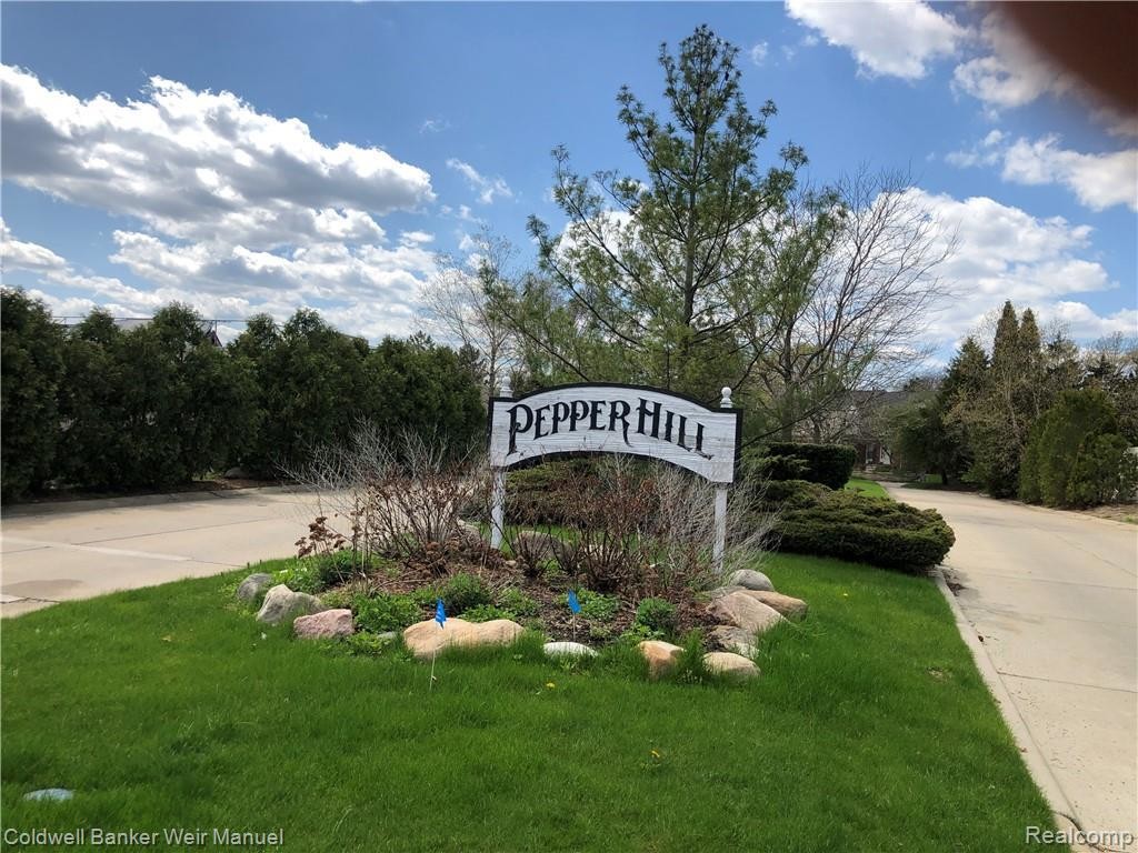 Foto principal - 6264 Pepper Hill St