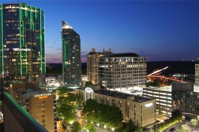 Foto del edificio - 3324 Peachtree Rd NE