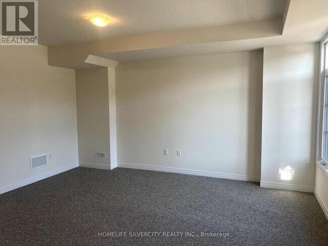 Photo du bâtiment - 400 Newman Dr