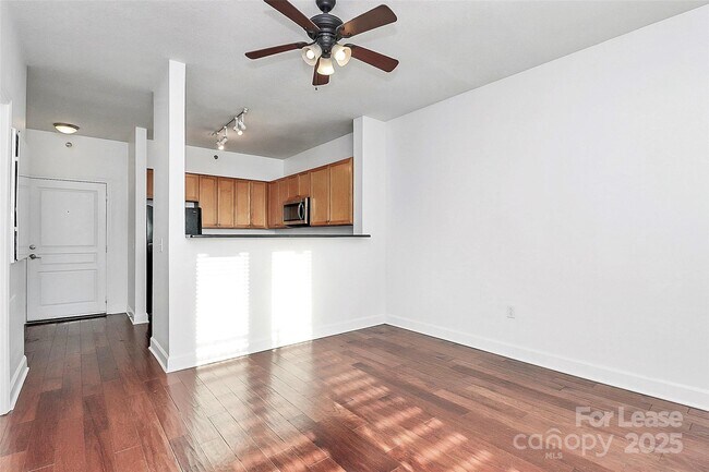 Foto del edificio - 1315 East Blvd