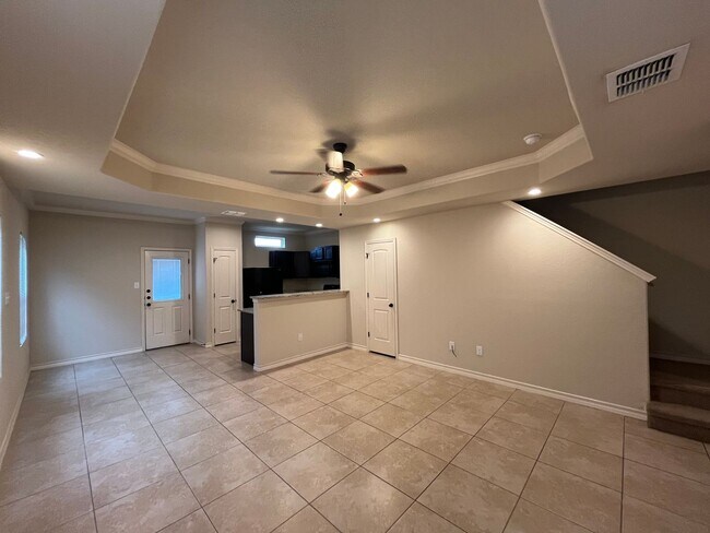 Foto del edificio - 6639 Mia Way #101, San Antonio, TX. 78233