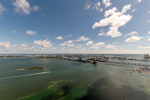 Photo - 700 NE 24 St Apartment