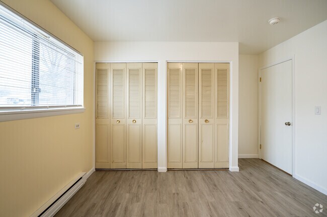 1 habitación, 1 baño - 850 pies cuadrados - Dormitorio - Niche Carrollton