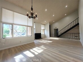Building Photo - 9652 Brynmar Dr