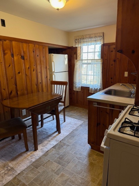 Kitchen (different angle) - 132 Putnam Pike